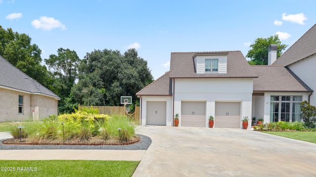 107 Pondside Drive, Lafayette, LA 70503