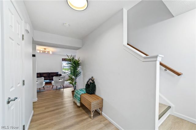 6120 Greenview Trail, North Ridgeville, OH 44039