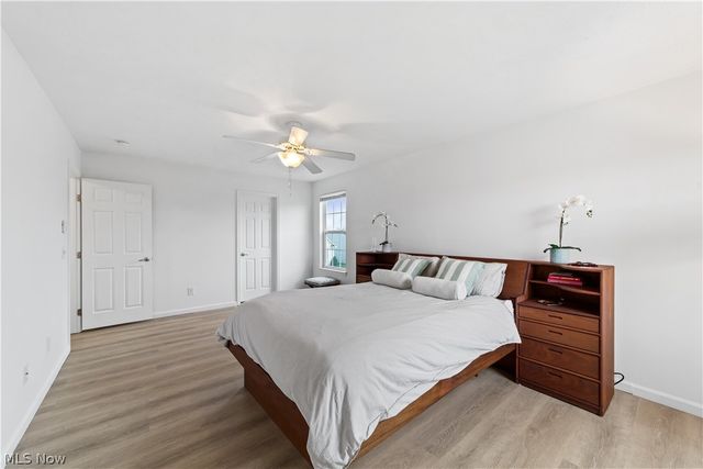 6120 Greenview Trail, North Ridgeville, OH 44039