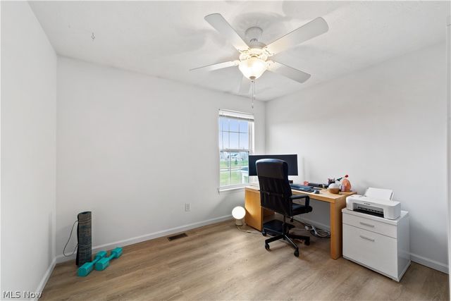 6120 Greenview Trail, North Ridgeville, OH 44039