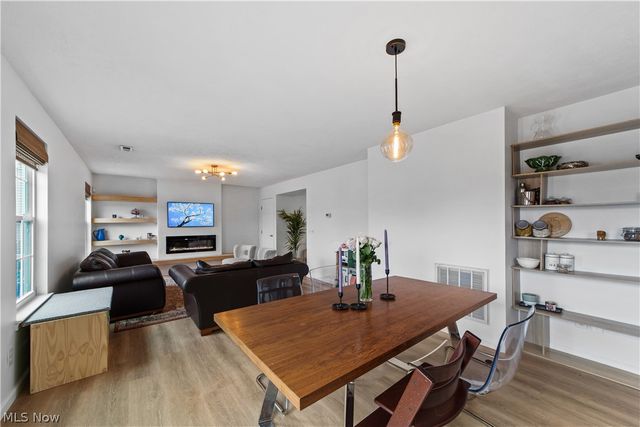 6120 Greenview Trail, North Ridgeville, OH 44039