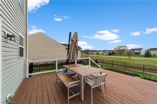 6120 Greenview Trail, North Ridgeville, OH 44039