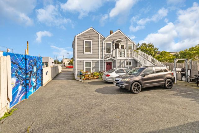 883 Lighthouse Avenue, Monterey, CA 93940