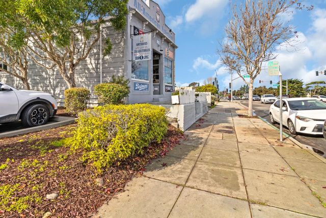 883 Lighthouse Avenue, Monterey, CA 93940