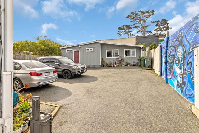 883 Lighthouse Avenue, Monterey, CA 93940