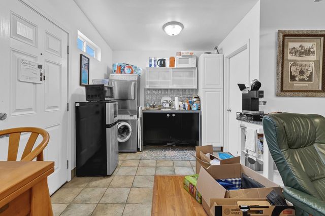 883 Lighthouse Avenue, Monterey, CA 93940