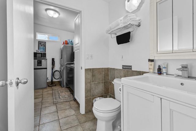 883 Lighthouse Avenue, Monterey, CA 93940