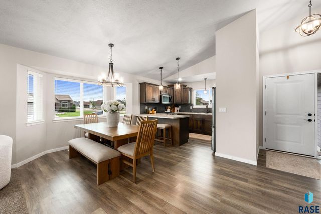 612 Legendary Dr Drive, Harrisburg, SD 57032