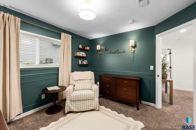 612 Legendary Dr Drive, Harrisburg, SD 57032