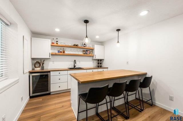 612 Legendary Dr Drive, Harrisburg, SD 57032
