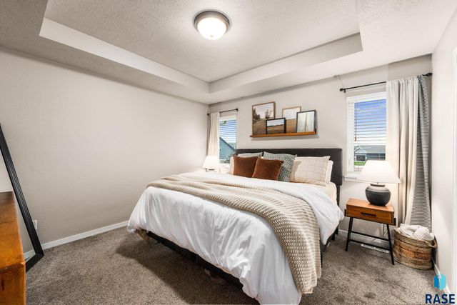 612 Legendary Dr Drive, Harrisburg, SD 57032