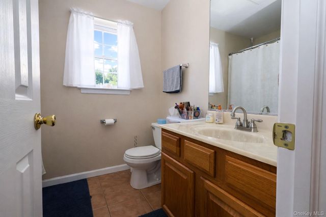 2040 State Route 17k 1, Montgomery, NY 12549