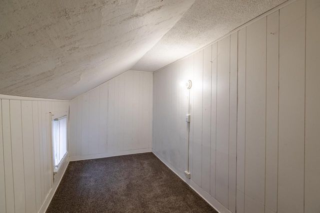 802 Charles STREET, La Crosse, WI 54603