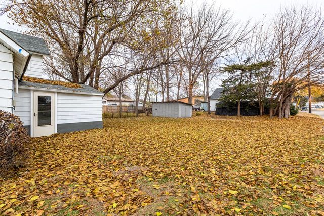 802 Charles STREET, La Crosse, WI 54603