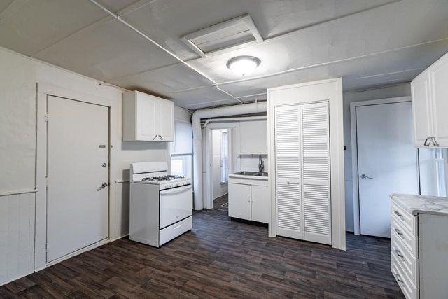 802 Charles STREET, La Crosse, WI 54603