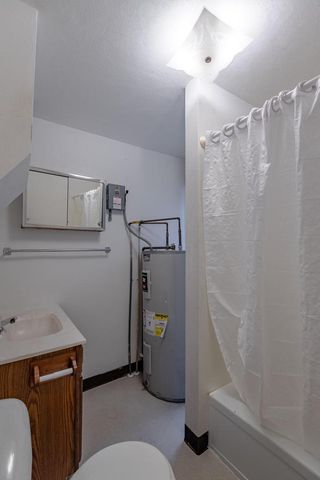 802 Charles STREET, La Crosse, WI 54603