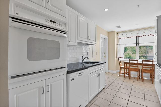 2231 WINDROW DR, Princeton, NJ 08540