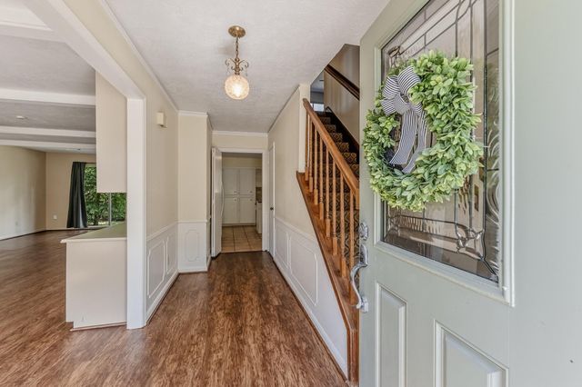 235 Royal Oaks, Huntsville, TX 77320