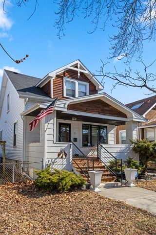 5711 N Karlov Avenue N, Chicago, IL 60646