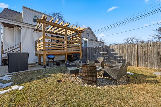 5711 N Karlov Avenue N, Chicago, IL 60646