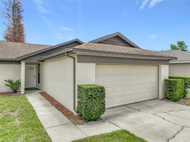 1050 ABELL CIRCLE, Oviedo, FL 32765