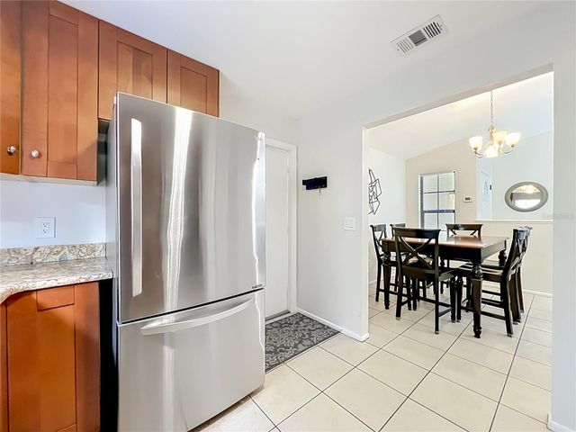 1050 ABELL CIRCLE, Oviedo, FL 32765