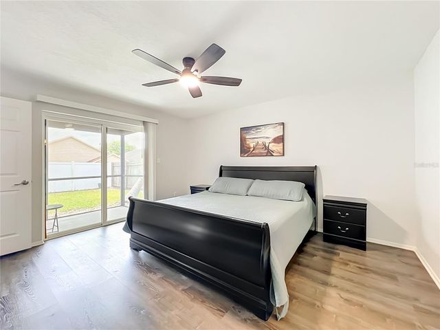 1050 ABELL CIRCLE, Oviedo, FL 32765