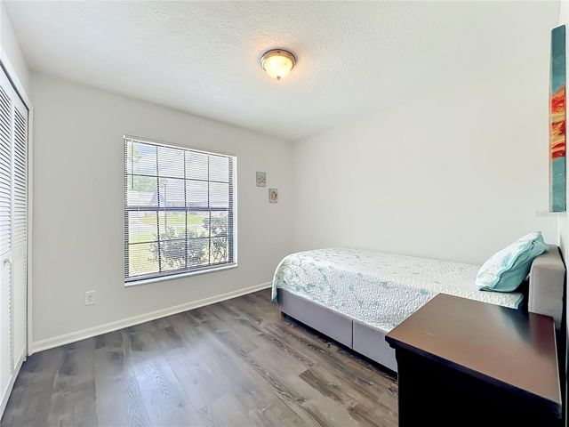 1050 ABELL CIRCLE, Oviedo, FL 32765