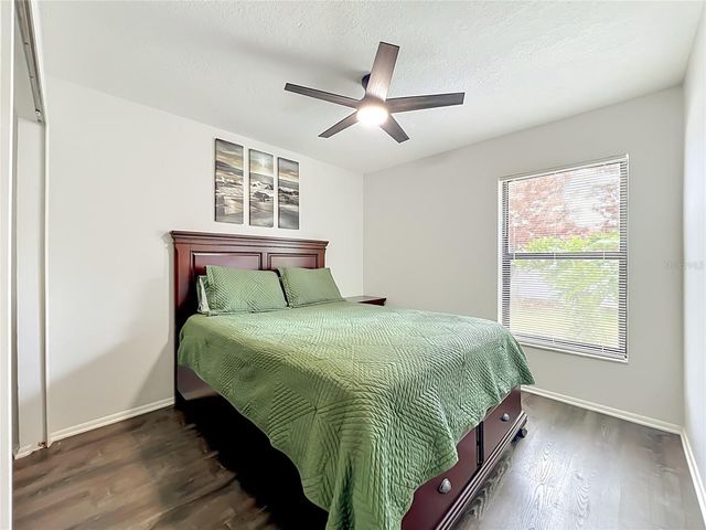 1050 ABELL CIRCLE, Oviedo, FL 32765