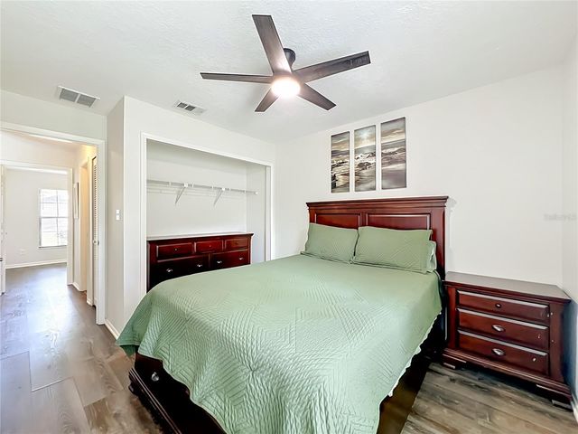 1050 ABELL CIRCLE, Oviedo, FL 32765