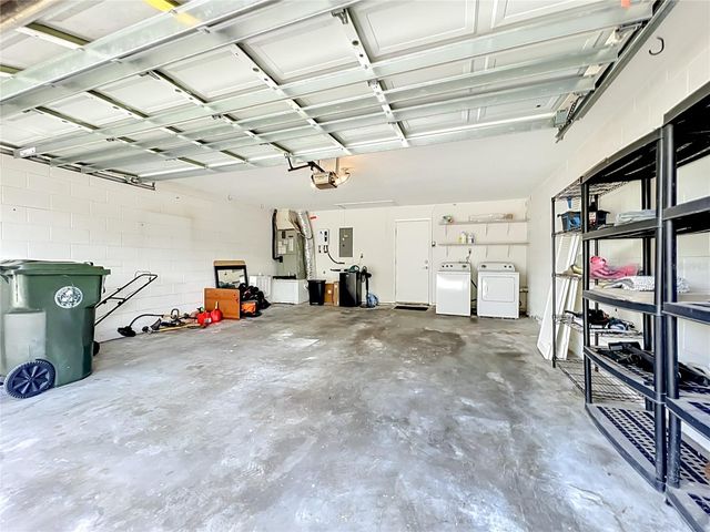 1050 ABELL CIRCLE, Oviedo, FL 32765