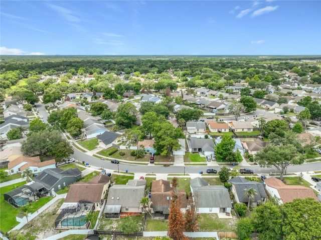 1050 ABELL CIRCLE, Oviedo, FL 32765