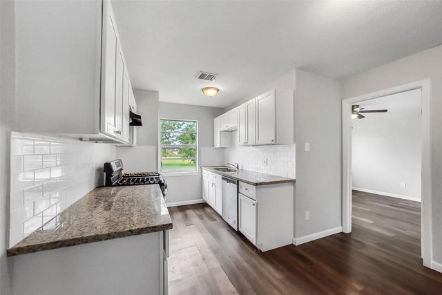 10987 Fairland Drive, Houston, TX 77051
