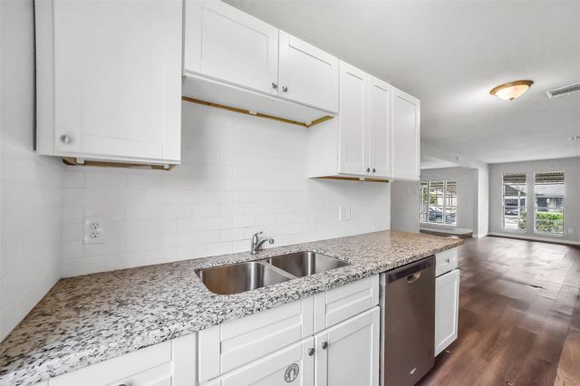10987 Fairland Drive, Houston, TX 77051