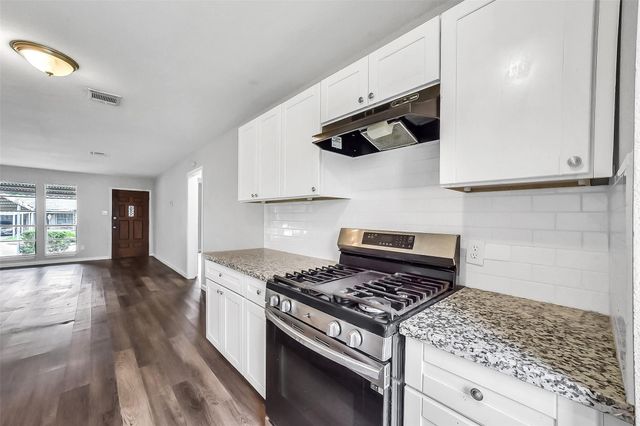 10987 Fairland Drive, Houston, TX 77051