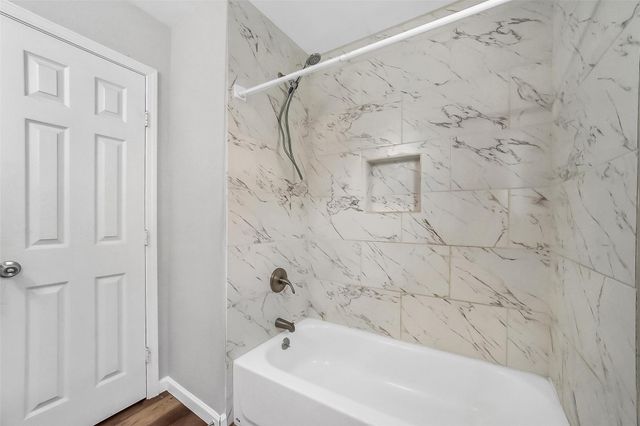 10987 Fairland Drive, Houston, TX 77051
