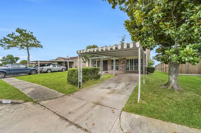 10987 Fairland Drive, Houston, TX 77051
