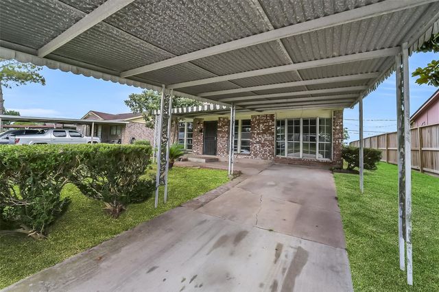 10987 Fairland Drive, Houston, TX 77051