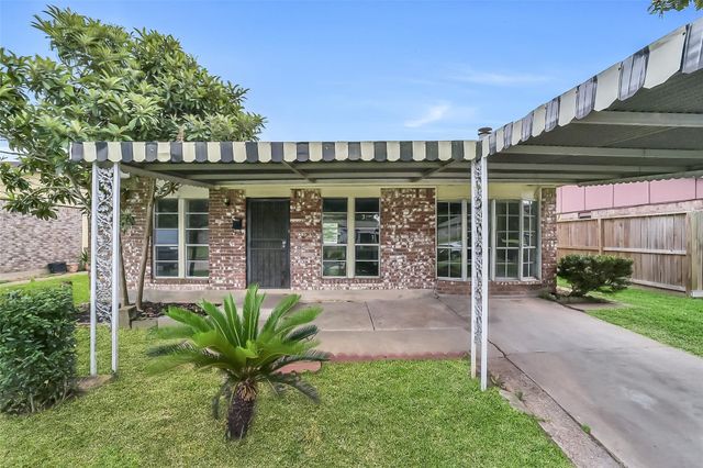 10987 Fairland Drive, Houston, TX 77051