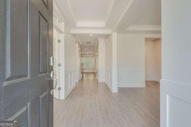 6809 Benjamin Drive, Flowery Branch, GA 30542