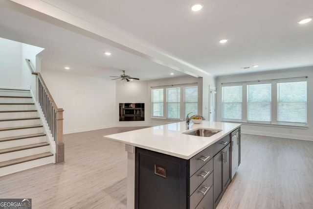 6809 Benjamin Drive, Flowery Branch, GA 30542