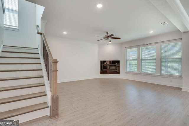 6809 Benjamin Drive, Flowery Branch, GA 30542