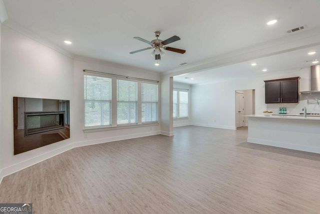 6809 Benjamin Drive, Flowery Branch, GA 30542