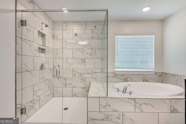 6809 Benjamin Drive, Flowery Branch, GA 30542
