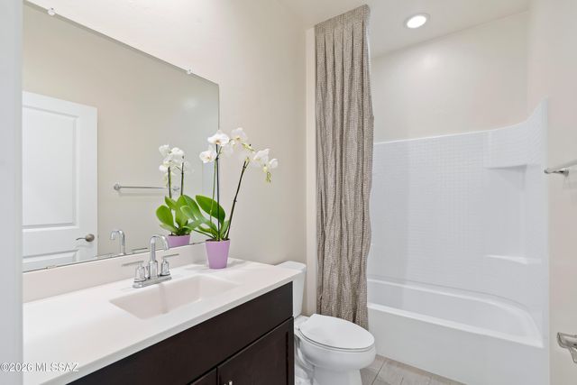 4818 E Greenway Wash Drive, Tucson, AZ 85706