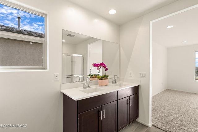 4818 E Greenway Wash Drive, Tucson, AZ 85706