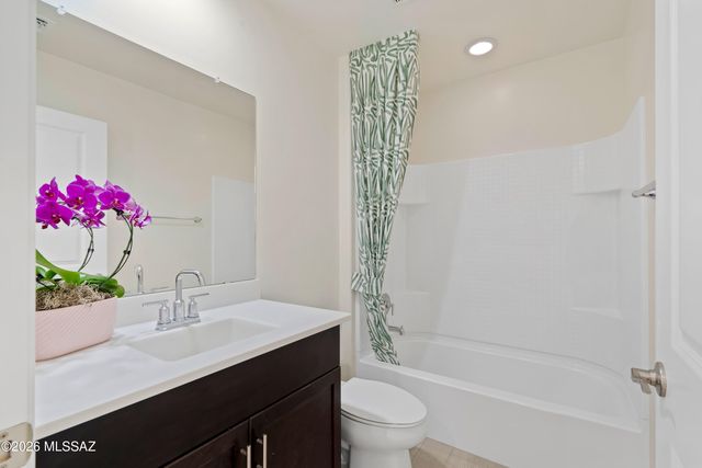 4818 E Greenway Wash Drive, Tucson, AZ 85706