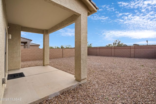 4818 E Greenway Wash Drive, Tucson, AZ 85706
