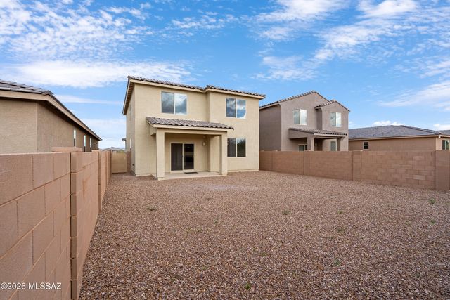 4818 E Greenway Wash Drive, Tucson, AZ 85706