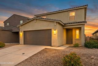 4818 E Greenway Wash Drive, Tucson, AZ 85706